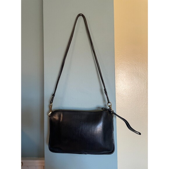 COACH Black Leather "Basic Bag" Zip Clutch Crossbody - Made in USA Vintage 70s